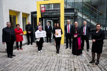 Der Preis in Höhe von 1500 Euro ging an das Projekt "Powerfrauen - Frauen auf Entdeckungsreise" beim Caritasverband Miltenberg. 