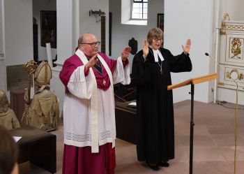 Dompfarrer Domkapitular Stefan Gessner und Regionalbischöfin Gisela Bornowski leiteten den ökumenischen Gottesdienst.