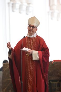 Bischof Dr. Franz Jung feierte am Sonntag, 10. April, in Würzburg die Palmsonntagsliturgie.